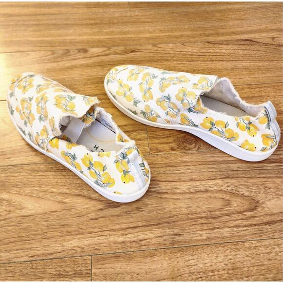 Vionic Malibu Beach Lemon Print Slip On Sneakers Size 9 Orthotic Comfort - Picture 4 of 6